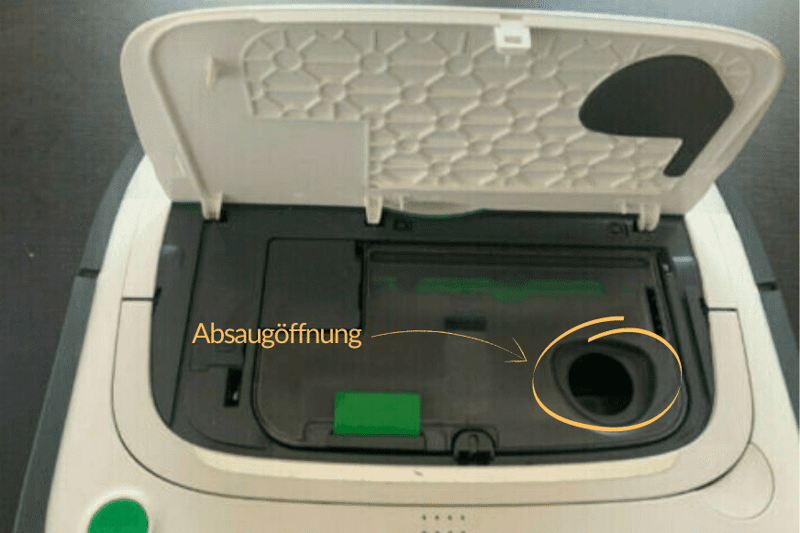 Kobold VR300 Öffnung im Staubbehälter zum Absaugen des Schmutzes